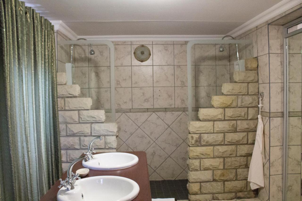 Imperani Guesthouse フィックスバーグ エクステリア 写真